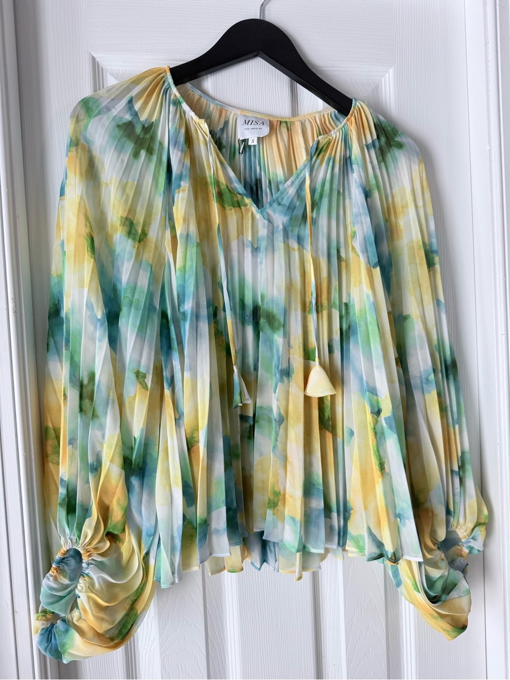 NEW Misa Los Angeles Rina Citron Watercolor V-Neck Top Sz S